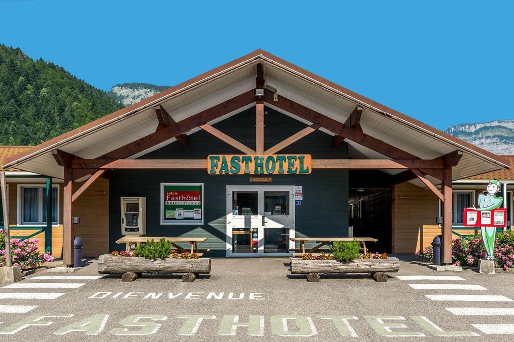 Fasthotel Thônes Exterior foto